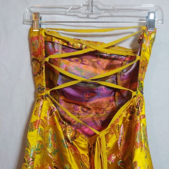 Pretty Little Thing Mustard Oriental Satin Bandeau Lace Up Dress Size 6 - Picture 5 of 8